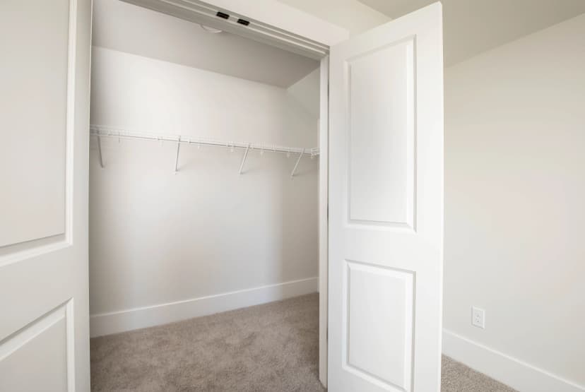 2613 High Meadow Ln photo 6